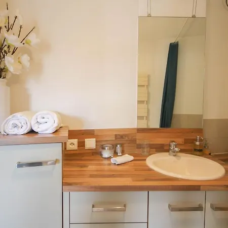 In The Heart Of Central Nice Functional And Cozy Studio For 2pers Rijsel